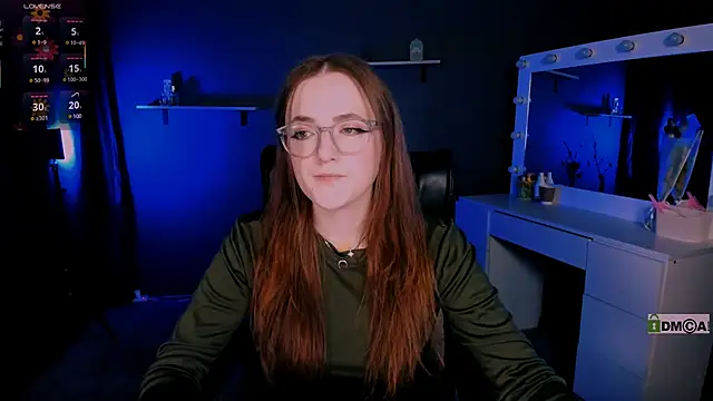 luna berryy online show from March 10, 2025, 8:34 pm