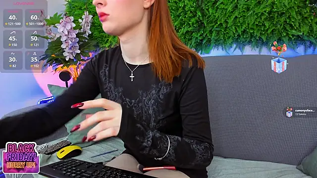 Snapshot of AprilAvery chatting on November 23, 2025, 4:17 pm AprilAvery online show from November 23, 2025, 4:17 pm