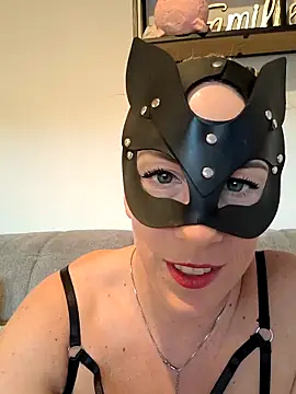 Snapshot of Secret_couple_ chatting on October 29, 2025, 3:22 pm Secret couple online show from October 29, 2025, 3:22 pm