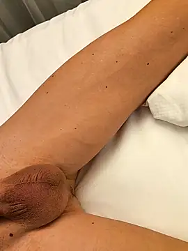 Snapshot of Secret_couple_ chatting on March 20, 2026, 9:16 pm Secret couple online show from March 20, 2026, 9:16 pm