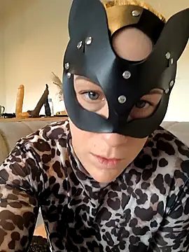 Snapshot of Secret_couple_ chatting on November 9, 2025, 11:03 am Secret couple online show from November 9, 2025, 11:03 am