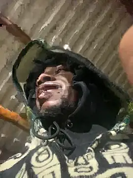 Snapshot of ElNegroRony chatting on October 24, 2025, 12:31 am ElNegroRony online show from October 24, 2025, 12:31 am