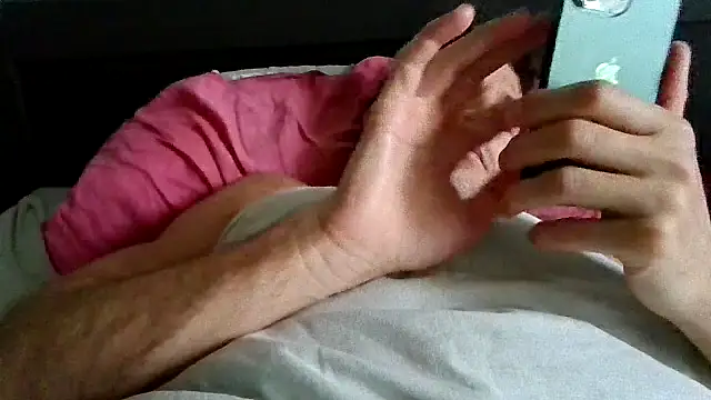 Snapshot of alpha-hunk chatting on November 8, 2025, 9:02 am alpha-hunk online show from November 8, 2025, 9:02 am