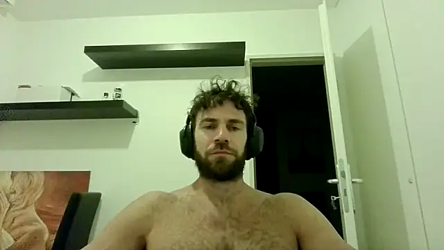 alpha-hunk online show from October 11, 2025, 7:04 pm
