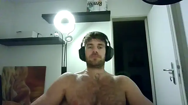 Snapshot of alpha-hunk chatting on November 19, 2025, 9:26 pm alpha-hunk online show from November 19, 2025, 9:26 pm