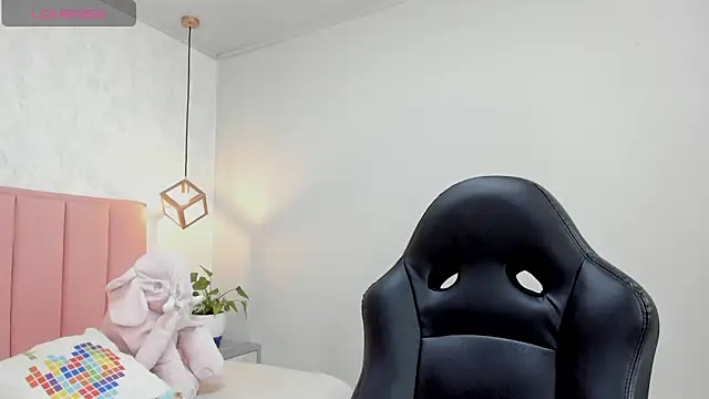 Snapshot of MAYROBERTSS chatting on January 20, 2025, 12:28 pm MAYROBERTSS online show from January 20, 2025, 12:28 pm