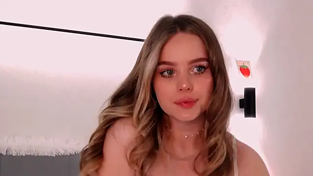 Snapshot of SIlviaBeyt chatting on March 13, 2025, 11:38 pm SIlviaBeyt online show from March 13, 2025, 11:38 pm