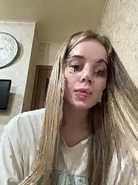 Snapshot of SIlviaBeyt chatting on September 23, 2025, 7:21 pm SIlviaBeyt online show from September 23, 2025, 7:21 pm