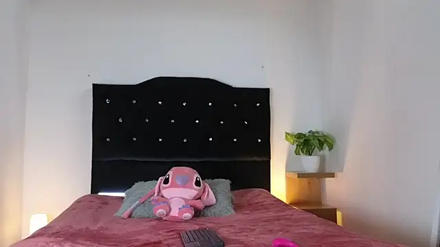 Snapshot of andrew_kamy chatting on March 8, 2025, 5:22 pm andrew kamy online show from March 8, 2025, 5:22 pm