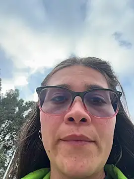 aurora divine online show from February 17, 2026, 10:18 pm