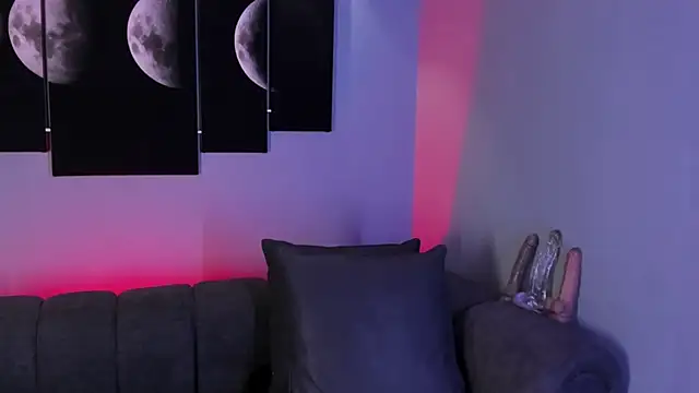 Snapshot of maddy_walker chatting on February 4, 2025, 8:06 pm maddy walker online show from February 4, 2025, 8:06 pm