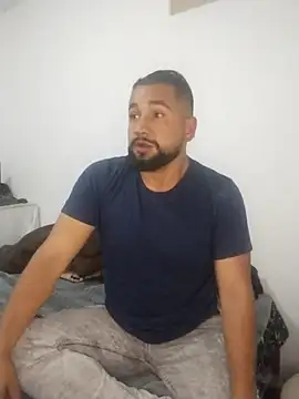 Snapshot of sabor_Latino_bdsm chatting on March 4, 2025, 12:18 am sabor Latino bdsm online show from March 4, 2025, 12:18 am