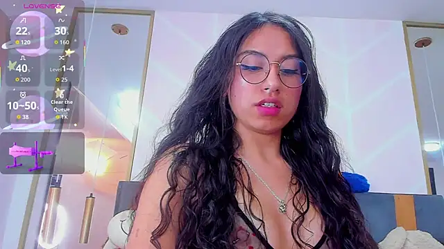 Snapshot of MadyJackson chatting on October 10, 2025, 11:44 am MadyJackson online show from October 10, 2025, 11:44 am