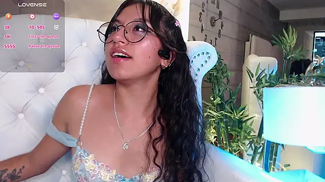 Snapshot of MadyJackson chatting on March 15, 2025, 11:06 pm MadyJackson online show from March 15, 2025, 11:06 pm