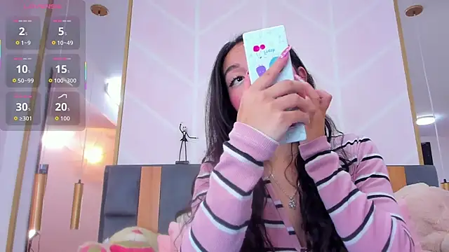 Snapshot of MadyJackson chatting on November 8, 2025, 11:25 am MadyJackson online show from November 8, 2025, 11:25 am