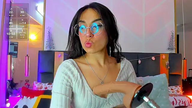 Snapshot of MadyJackson chatting on November 28, 2025, 11:43 am MadyJackson online show from November 28, 2025, 11:43 am