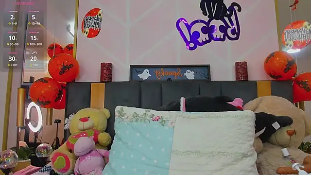 Snapshot of MadyJackson chatting on October 27, 2025, 11:44 am MadyJackson online show from October 27, 2025, 11:44 am