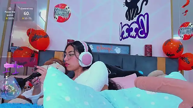 Snapshot of MadyJackson chatting on October 17, 2025, 11:45 am MadyJackson online show from October 17, 2025, 11:45 am