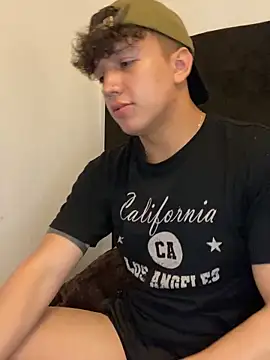 merlyn 00 online show from February 2, 2025, 8:19 pm