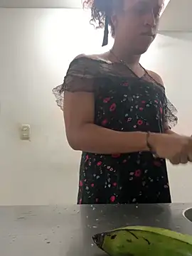 Snapshot of zahrivk1 chatting on October 30, 2025, 2:43 am zahrivk1 online show from October 30, 2025, 2:43 am