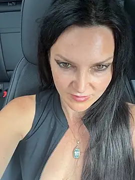 -OLYA- online show from April 14, 2026, 1:05 pm