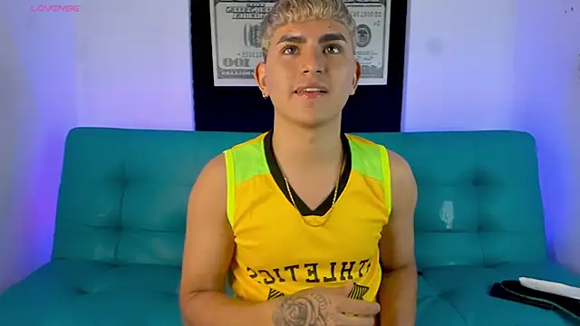 Lyam ap online show from October 7, 2025, 3:29 am