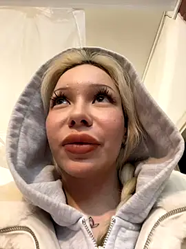 Snapshot of babydolll chatting on November 8, 2025, 1:03 pm babydolll online show from November 8, 2025, 1:03 pm