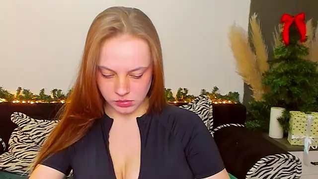 Snapshot of rora_skyline chatting on December 17, 2025, 2:22 pm rora skyline online show from December 17, 2025, 2:22 pm