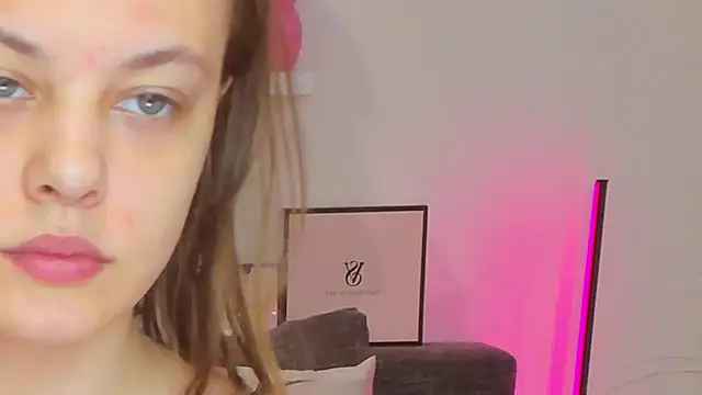 Snapshot of rora_skyline chatting on September 23, 2025, 1:07 pm rora skyline online show from September 23, 2025, 1:07 pm