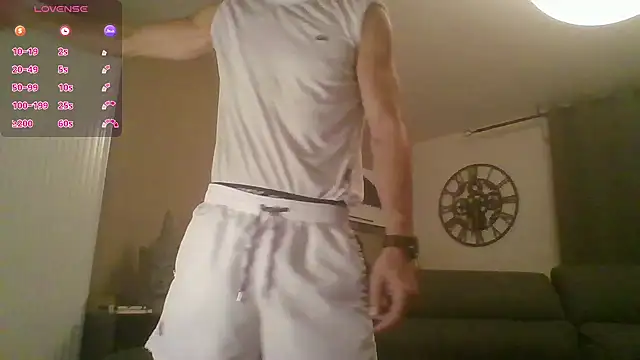 Snapshot of ApollonFit_x69 chatting on October 7, 2025, 10:00 pm ApollonFit x69 online show from October 7, 2025, 10:00 pm