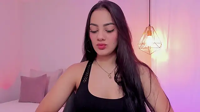 Snapshot of mallie_quinn chatting on February 21, 2025, 1:00 pm mallie quinn online show from February 21, 2025, 1:00 pm