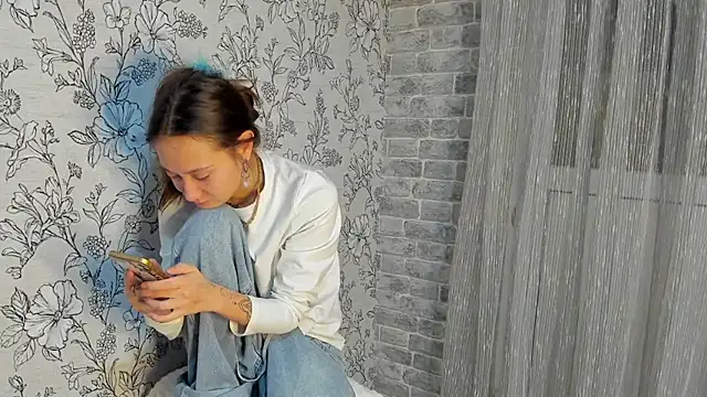 EllaSky xoxo online show from November 2, 2025, 9:53 pm