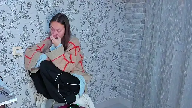 EllaSky xoxo online show from December 1, 2025, 8:10 pm