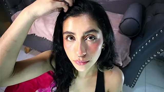Alyssa jones online show from May 25, 2026, 4:01 am