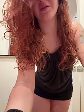 Snapshot of Nala_95 chatting on December 18, 2024, 5:21 pm Nala 95 online show from December 18, 2024, 5:21 pm