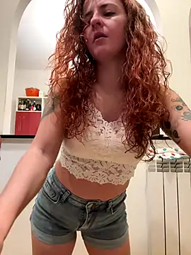 Snapshot of Nala_95 chatting on December 8, 2024, 11:14 am Nala 95 online show from December 8, 2024, 11:14 am