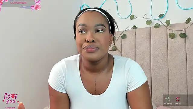 Kaseydelvey online show from October 28, 2025, 2:38 pm