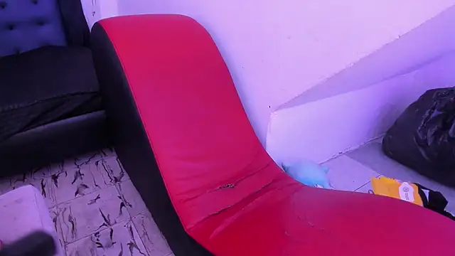 Snapshot of Camila_TransGirl chatting on March 12, 2025, 10:16 am Camila TransGirl online show from March 12, 2025, 10:16 am