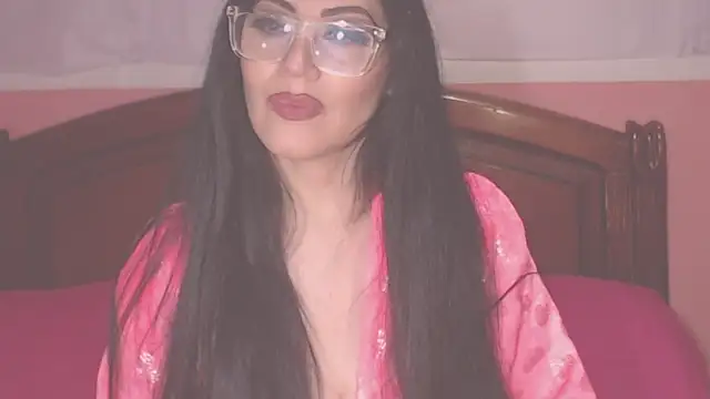 Snapshot of Ary_z chatting on March 10, 2025, 5:33 am Ary z online show from March 10, 2025, 5:33 am