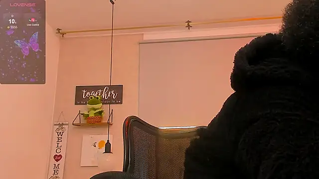 Thammy Adams online show from February 18, 2025, 8:25 pm