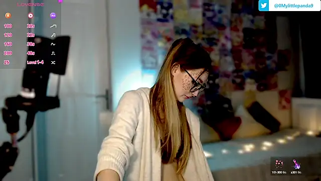 Snapshot of Milky_way_UwU chatting on January 24, 2025, 12:31 am Milky way UwU online show from January 24, 2025, 12:31 am