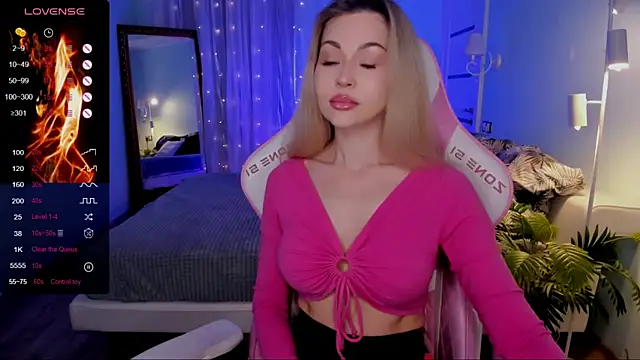 AdeleRoberts online show from May 18, 2026, 2:01 am