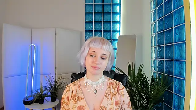 Pieris Lisa online show from January 18, 2025, 2:12 pm