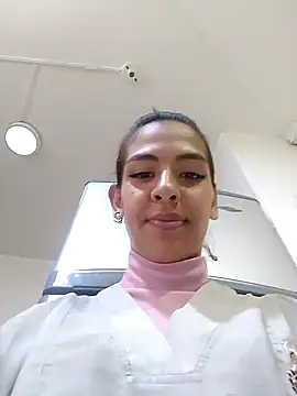 Snapshot of Alisson_420 chatting on October 21, 2025, 8:19 pm Alisson 420 online show from October 21, 2025, 8:19 pm