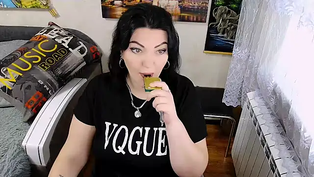 Snapshot of Lady_Boom_Wild_ chatting on November 29, 2025, 1:22 pm Lady Boom Wild online show from November 29, 2025, 1:22 pm