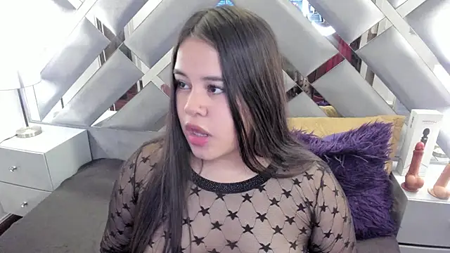 rose nova online show from January 5, 2026, 7:50 pm