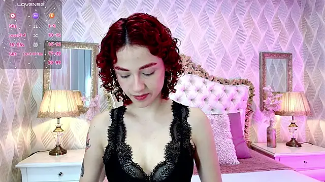 Snapshot of Ivy_Starr1 chatting on October 3, 2025, 1:12 pm Ivy Starr1 online show from October 3, 2025, 1:12 pm