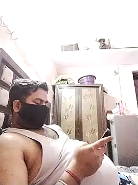 Snapshot of bobbyronak chatting on February 16, 2025, 7:05 pm bobbyronak online show from February 16, 2025, 7:05 pm