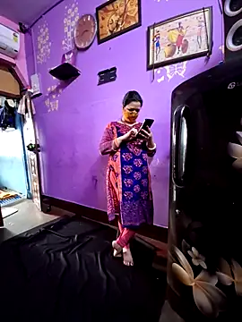 Snapshot of bobbyronak chatting on March 8, 2025, 10:00 am bobbyronak online show from March 8, 2025, 10:00 am