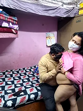 Snapshot of bobbyronak chatting on October 28, 2025, 10:14 am bobbyronak online show from October 28, 2025, 10:14 am